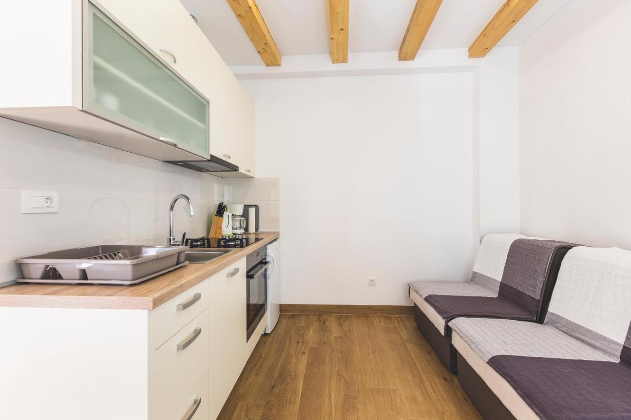 Vinea Umag, Ulica G Garibaldia 2 * Umag
